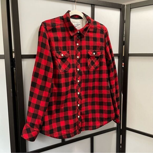[M] BC Clothing Women’s Red & Black Plaid Snap Button Shacket With Fleecy Lining - Picture 2 of 15